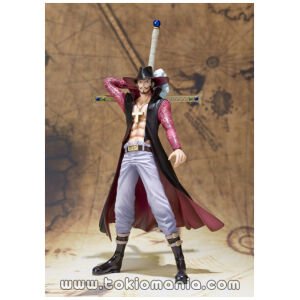 FiguartsZERO Dracule Mihawk