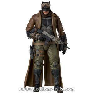 MAFEX No.260 Knightmare Batman