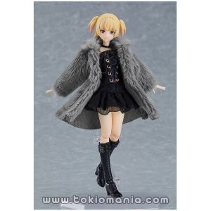 figma 581a Female Body (Yuki) with Black Corset Dress + Fur Coat Outfit